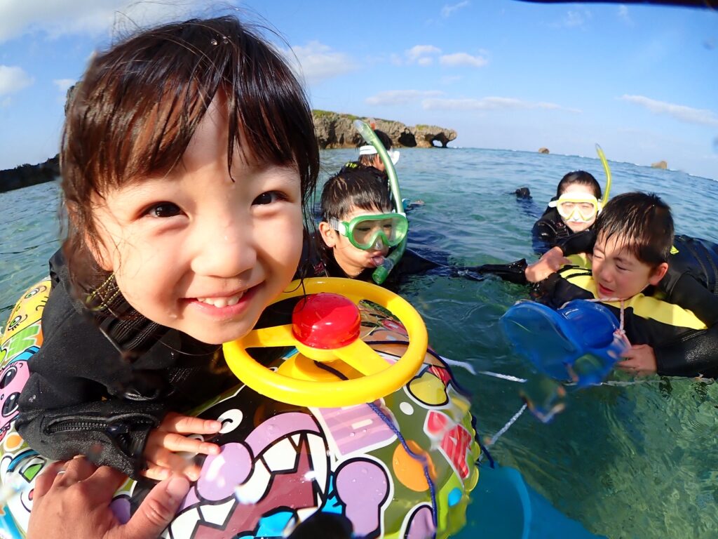 お魚と海遊び
